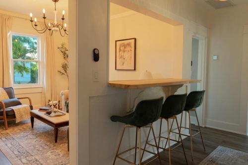 Historic orlando Casita Joy, DT, Lake Eola, Delaney park, 2 bedrooms 1 bathroom Unit B detail