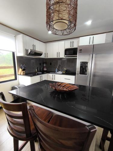 One-Bedroom Apartment image 10