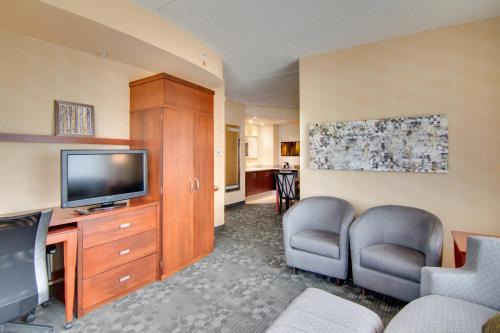 Courtyard Rochester Mayo Clinic Area/Saint Marys - image 6