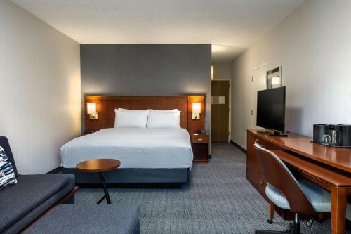 King Room with Sofa Bed