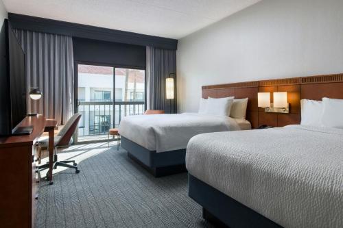 2 double beds