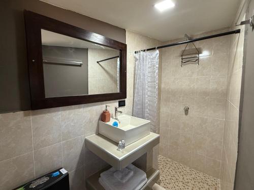 Mini Room El Mangal B&B in Сучитото