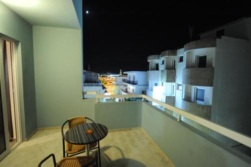 One-Bedroom Apartment image 1