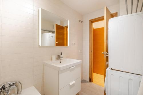Explore Málaga from a Modern Apartment, Málaga (fotografie 3)