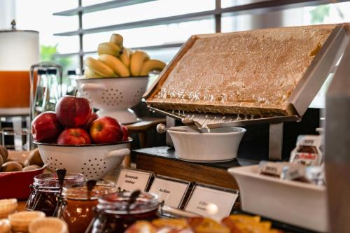 Courtyard by Marriott Munich City Center - image 8
