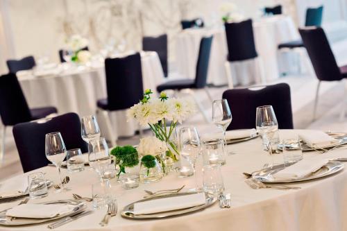 Renaissance Wien Hotel - image 4