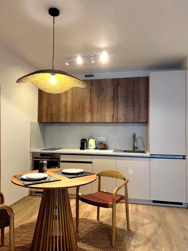 Japandi Pearl Designed Studio,Parking ,Aircon, O2, Praga (foto 9)