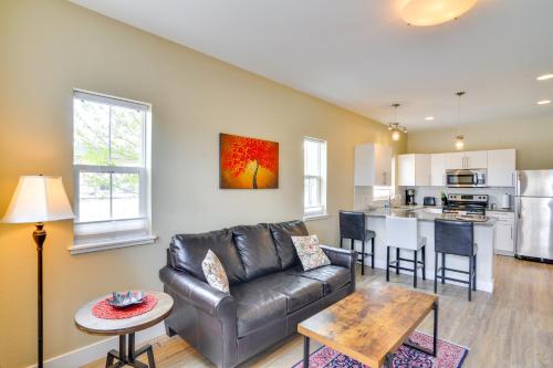 Downtown Buena Vista Condo Walk to River and Cafes! in Buena Vista, USA