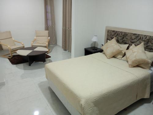 Three-Bedroom House image 10