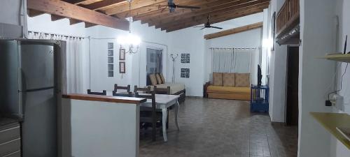 Casa con piscina y vista in Casa Grande