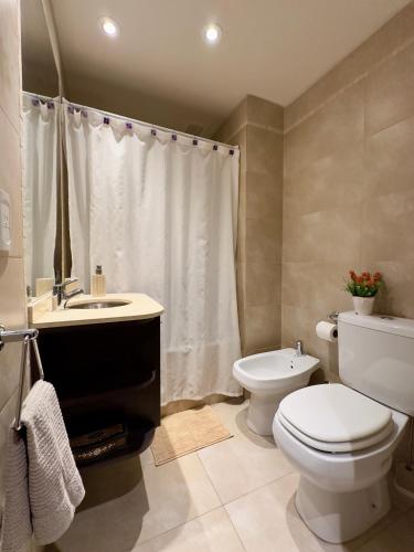 One-Bedroom Apartment image 5