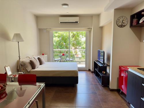 One-Bedroom Apartment image 1