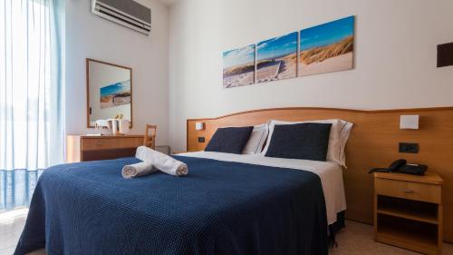 Hotel Mare Blu -- boutique in Pineto
