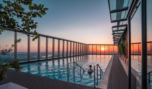 627147484 Shangri-La Nanning - The tallest hotel worldwide in Shangri-La Group