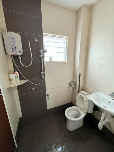 Rawang Homestay Landed 8 pax Cozy Perdana 2 RP2 - image 12