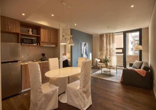 Caluce Apt 4D by Letoh, Chía