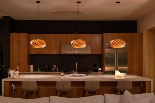 The Bella Villa Venice Beach - luxury interior design - spa and terrace, Los Angeles (photo 9)