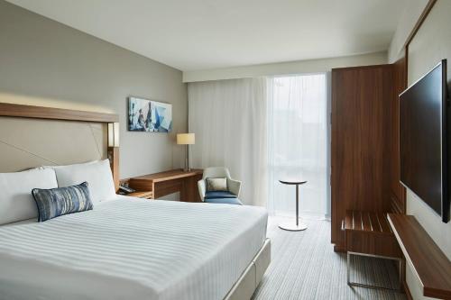 Courtyard By Marriott London City Airport - image 8