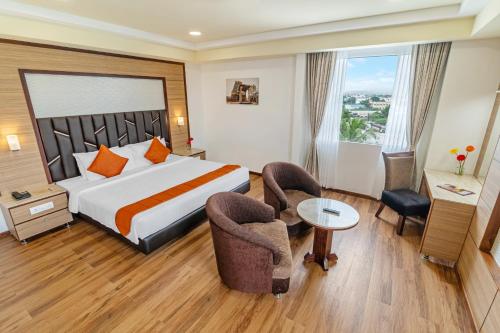 Privilege Suite image 6