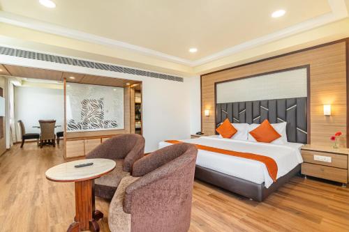 Privilege Suite image 7