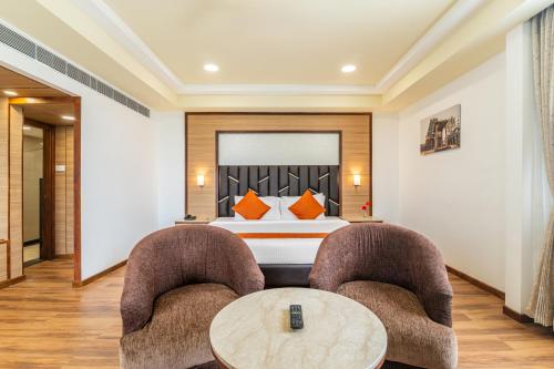 Privilege Suite image 1