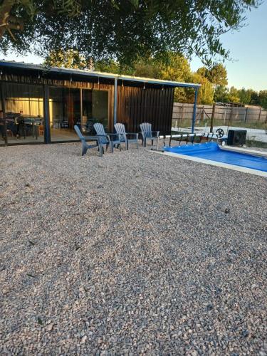 Utopía hogar (Utopia hogar) in Santa Ana (Canelones)
