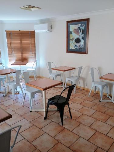Đồ ăn và thức uống, Across Country Motor Inn in Dubbo