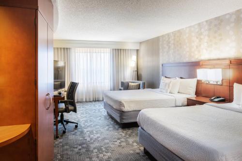 Courtyard by Marriott Denton - image 8