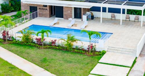Jardin, Premium Studio with Pool View in Mandeville