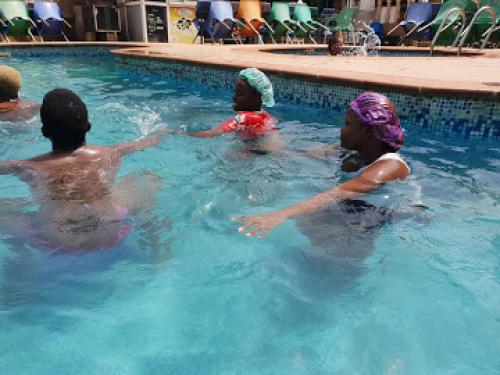 Sheriffyt Royale Hotel Suites - Deluxe in อิโคโรดู