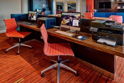 Courtyard by Marriott Midland - image 11