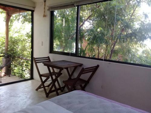 Double Bed, Queen size, small kitchen, terrace, wi fi air condition quiet in Kuatunalko