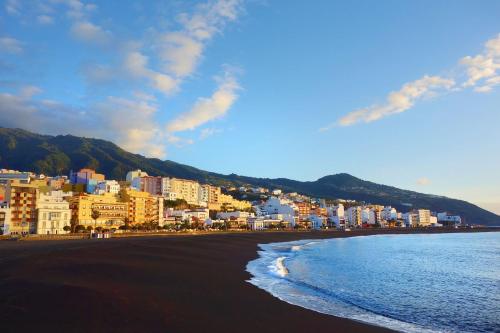 Lovely apartment on 2 floors with sea view - image 3