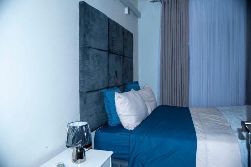 Lusaka Luxe - Your Private Oasis Awaits in the Heart of Zambia - image 2
