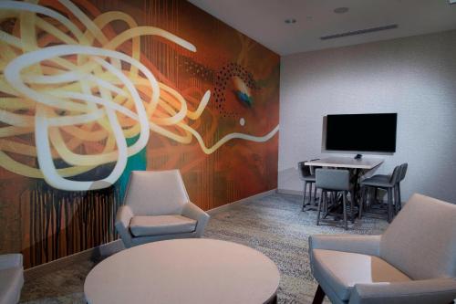 Courtyard by Marriott Atlanta Alpharetta/Avalon Area - image 11