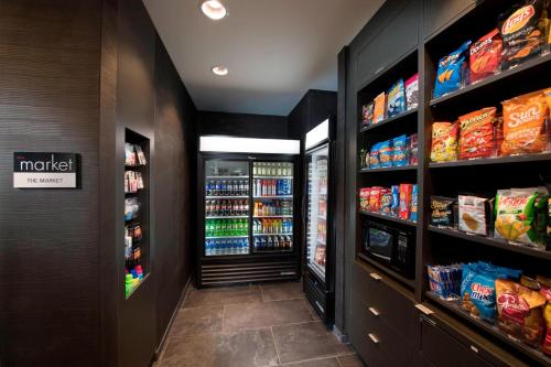 Courtyard by Marriott Atlanta Alpharetta/Avalon Area