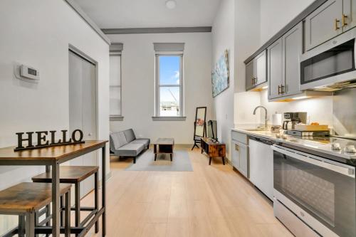 Bright and Modern Studio in Louisville # 304 in Louisville, USA