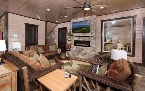 Paradise Mountain Retreat thumb 4