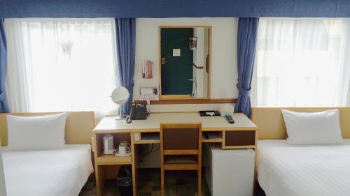 Accessible Twin Room - Non-Smoking