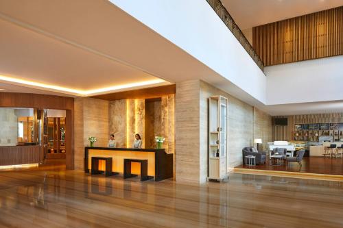 Lobby, Courtyard by Marriott Bandung Dago in Bandung