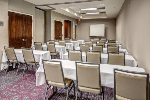 Courtyard by Marriott Kansas City Country Club Plaza - 회의실/연회장