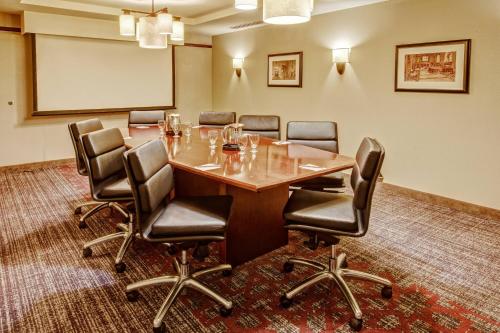 Courtyard by Marriott Kansas City Country Club Plaza - 회의실/연회장