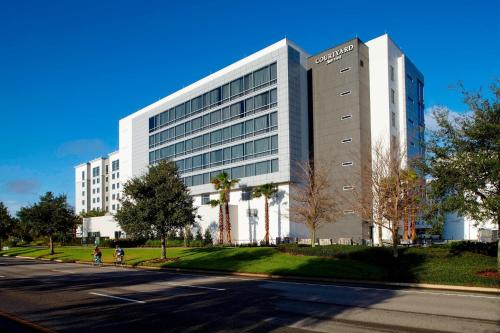Courtyard by Marriott Orlando Lake Nona - image 9