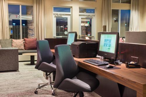Courtyard by Marriott Elmira Horseheads - image 12