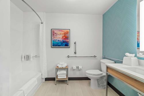 Hilton Garden Inn Cartersville - image 13
