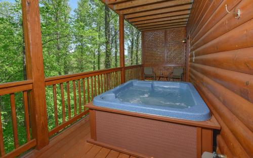 Bear Footin Heaven in Pigeon Forge, USA