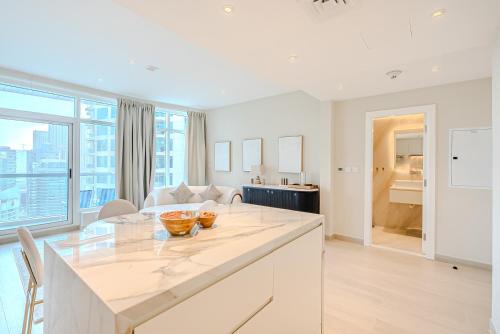 Spacious 1BDR Apartment in Dubai Marina I Bonair I Park Islands - image 14