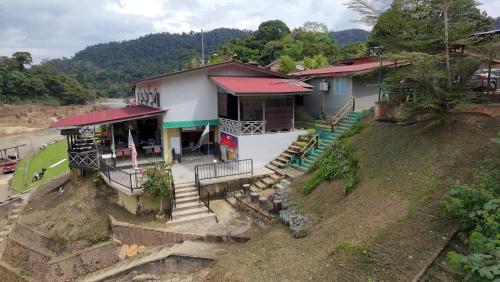 Benteng Taman Negara in Kuala Tahan