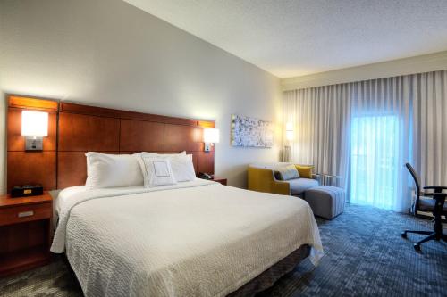 Courtyard by Marriott McAllen - image 7