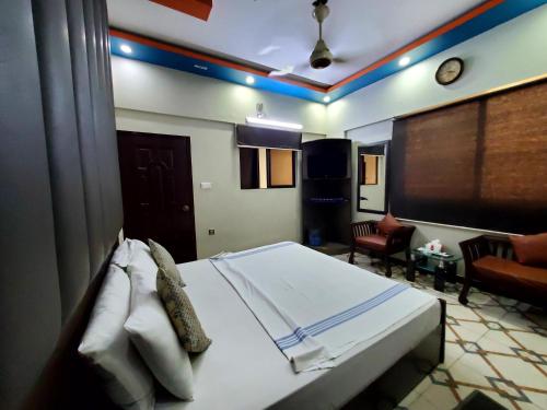 Karachi Guest House - image 7